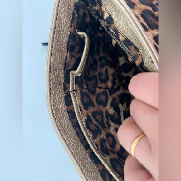 Jessica Simpson Chic Colorblock Crossbody Bag - Picture 7 of 10